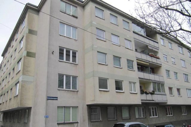 Wohnhaus mit Eigentumswohnungen in 1150 Wien